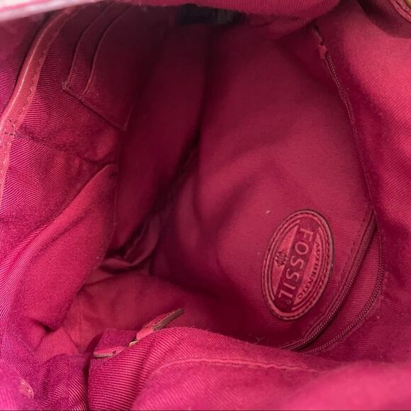 Fossil red leather front flap crossbody - Picture 5 of 16